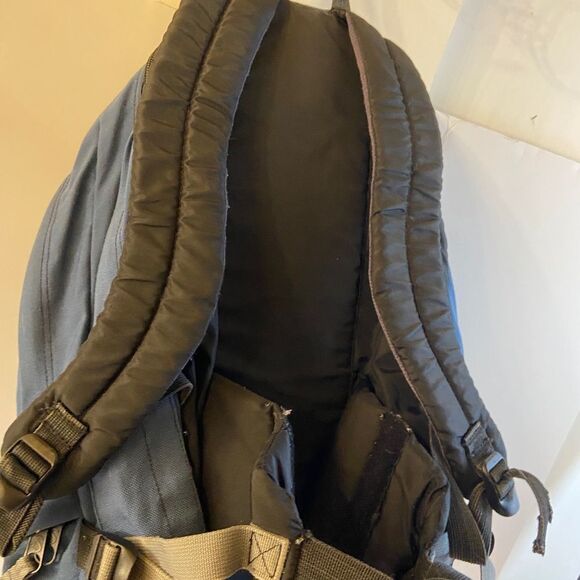 Blue Jansport hiking large hardback backpack waist strap - Picture 3 of 7